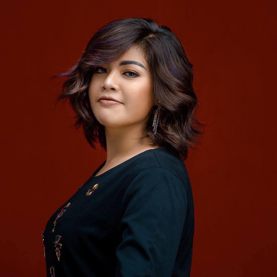 2021Revtweets's tweet photo. Military terrorists unlawfully abducted Singer AyeThinChoSwe, a pro-democracy activist, who was charged under 505(a).
#WhatsHappeningInMyanmar 
#May23Coup 
#ReleaseTheDetainees https://t.co/rNqQOALoYj