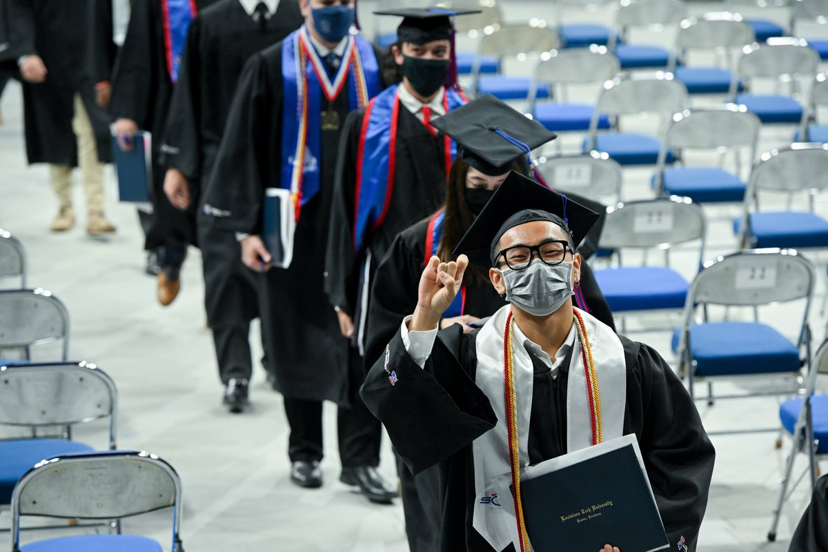 LATech's tweet photo. Four commencement ceremonies = a whole lot of new @LATechAlumni. 🎓💙
Congratulations to our #LATech21 graduates!
View the weekend's galleries here: https://t.co/NXAntwVuvE https://t.co/3Bx1SB55kC