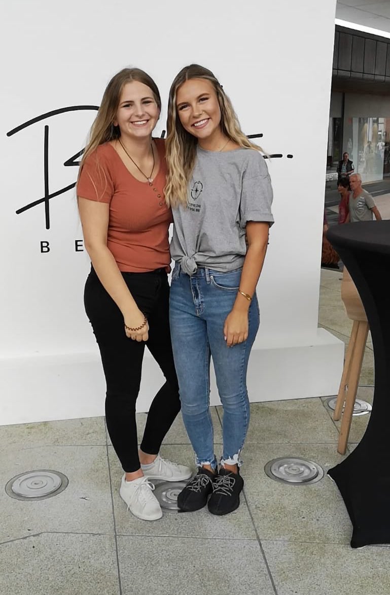 Annaabeetch's tweet photo. ok… jetzt vermisse ich es … ♥️
@dagibee https://t.co/MJz1WP2ka5