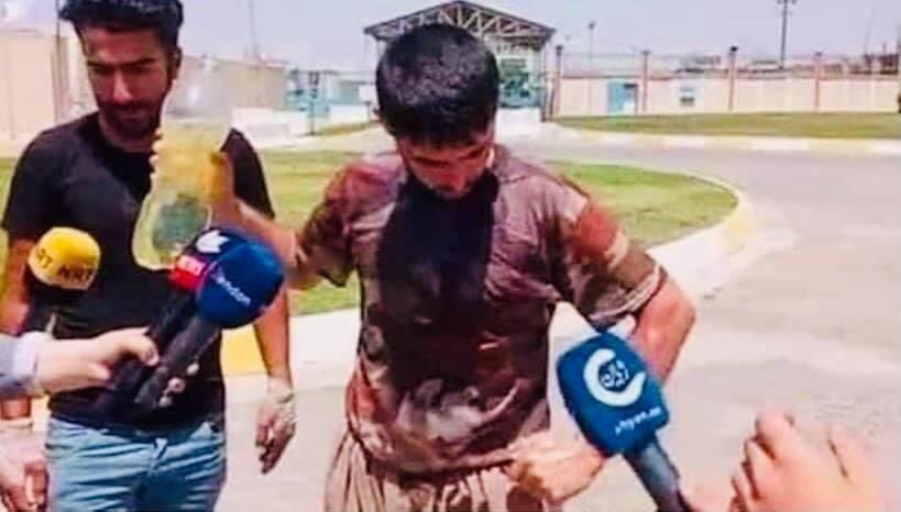 QamisloNews's tweet photo. الشاب الذي قام بأحراق نفسه أمام وسائل  الاعلام أمام و مقر منظمة un في هولير يفقد حياته .
هؤلاء المراسلين مشتركين في هذه الجريمة ،  الإعلام عندما يكون  بيد الجهلة والمتسلقين .
- دلخواز بهلوي https://t.co/jqZvKUVjO3