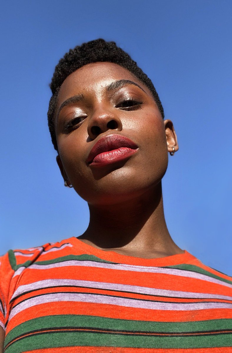 MsChelseaHarris's tweet image. *Tap tap* is this thing on? Hi folks, I’m back! #NewProfilePic