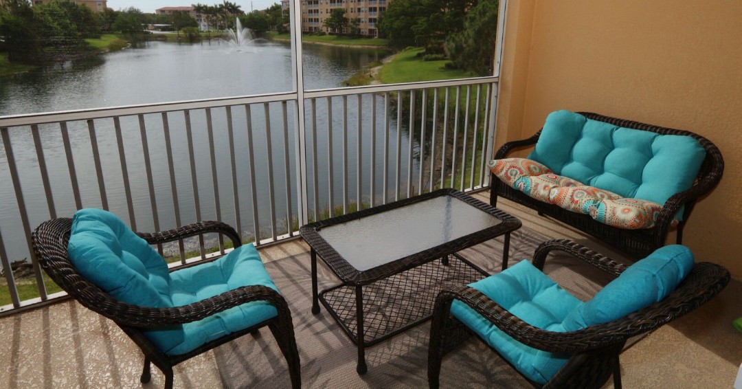 RoyalShellFL's tweet photo. If you need us, we'll be here. #Relaxation #RoyalShellStyle

https://t.co/KGV7jQvhiK https://t.co/YsfUl1vj16
