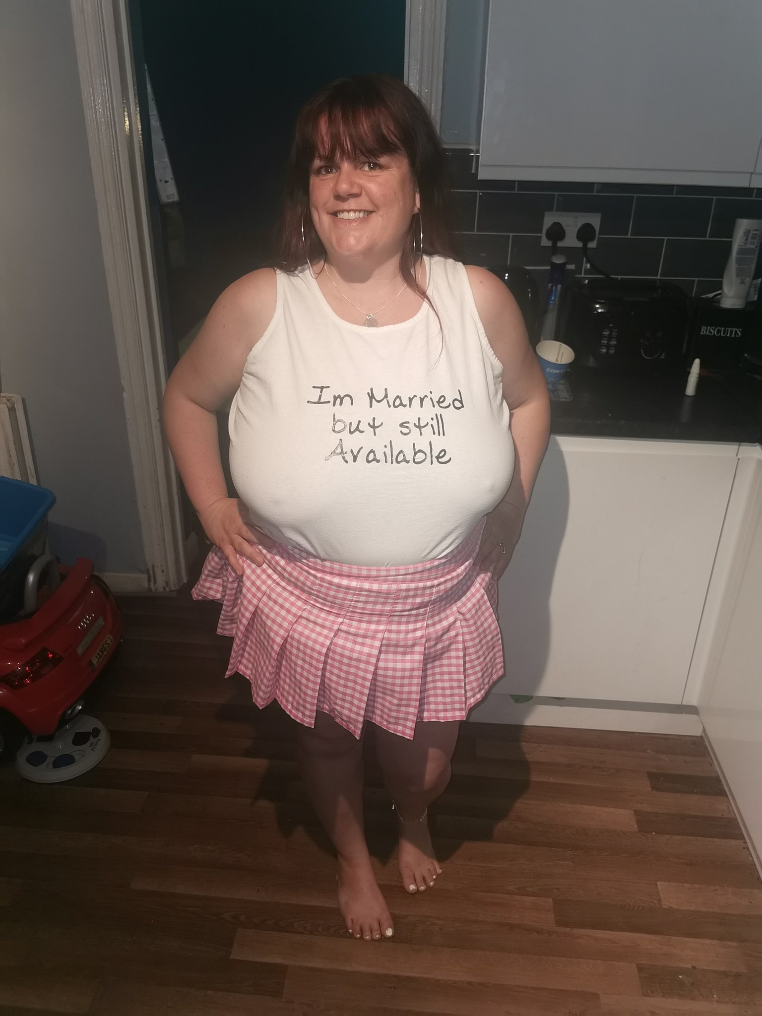 BbwWhoreWife on X: Hubby bought me a new top I think it gets the message  across. All retweets on this post gets 2 NOT 1 but 2 more pics of me in