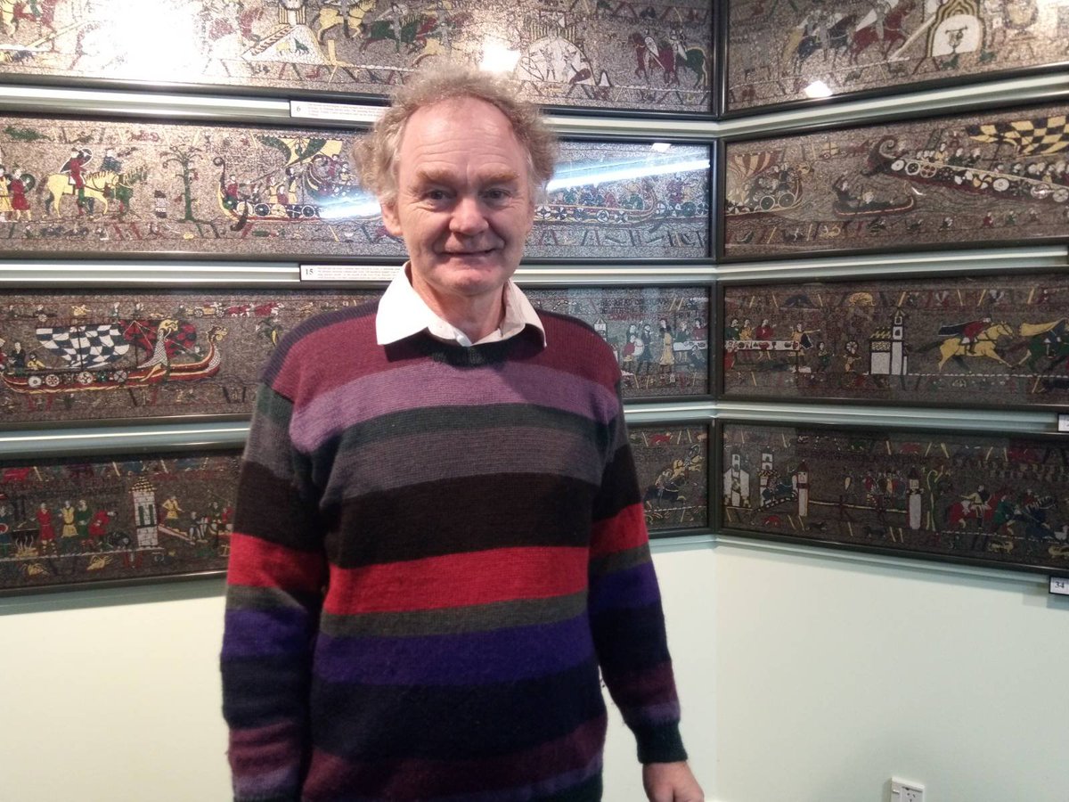 OMG21's keynote speaker is Michael Linton, a recreational number theorist who has produced two puzzle books. He's also know for his incredible mosaic version of the 1066 Bayeux Tapestry which incorporates a yet-to-be-solved puzzle. omg.positronic.nz/programme/talk…