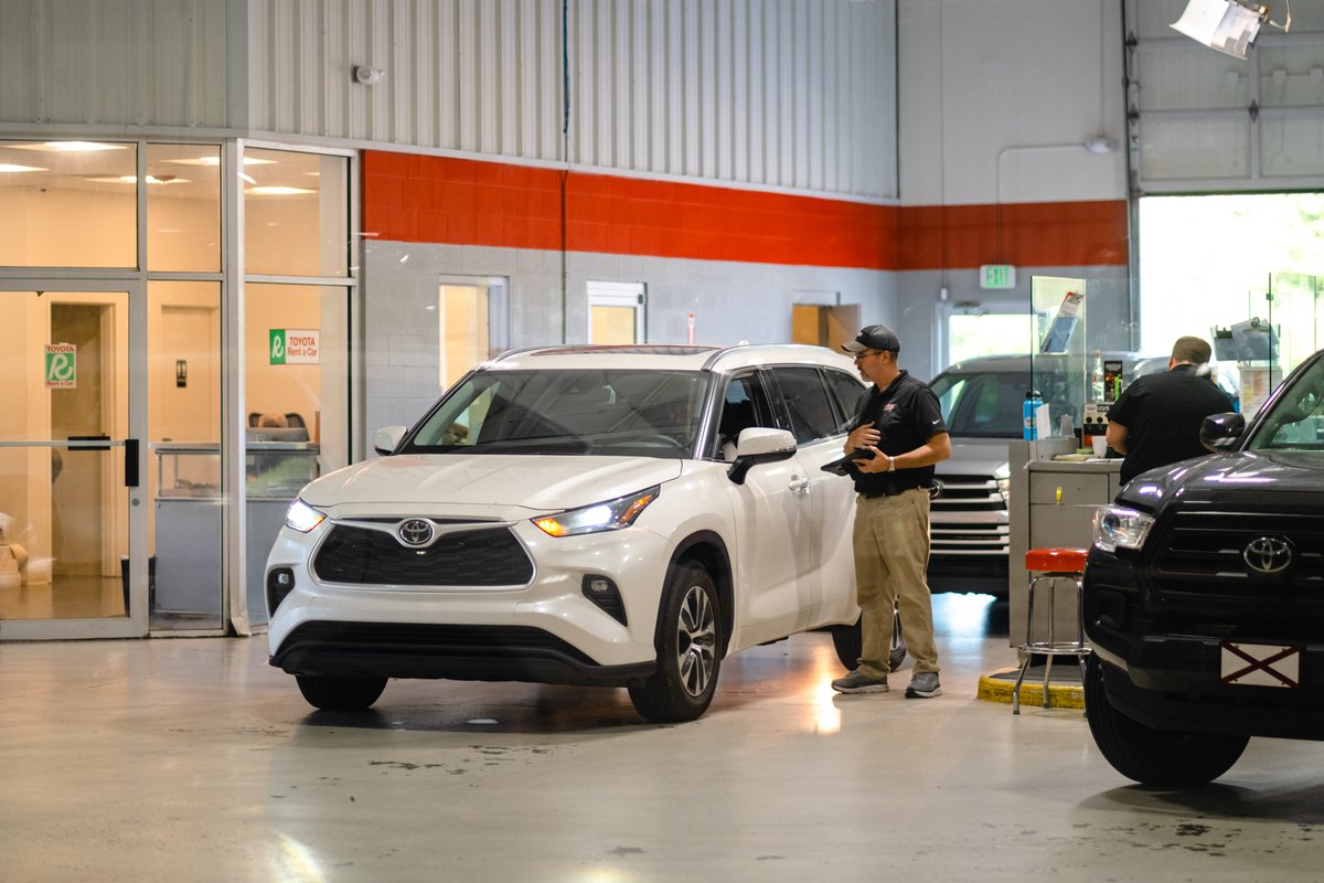 Our service team is kicking off the new week at 6am on Monday. Stop in and see us before you head to work! Remember, you can see a live stream of our service lanes here before you arrive: hoovertoyota.com/servicelane/