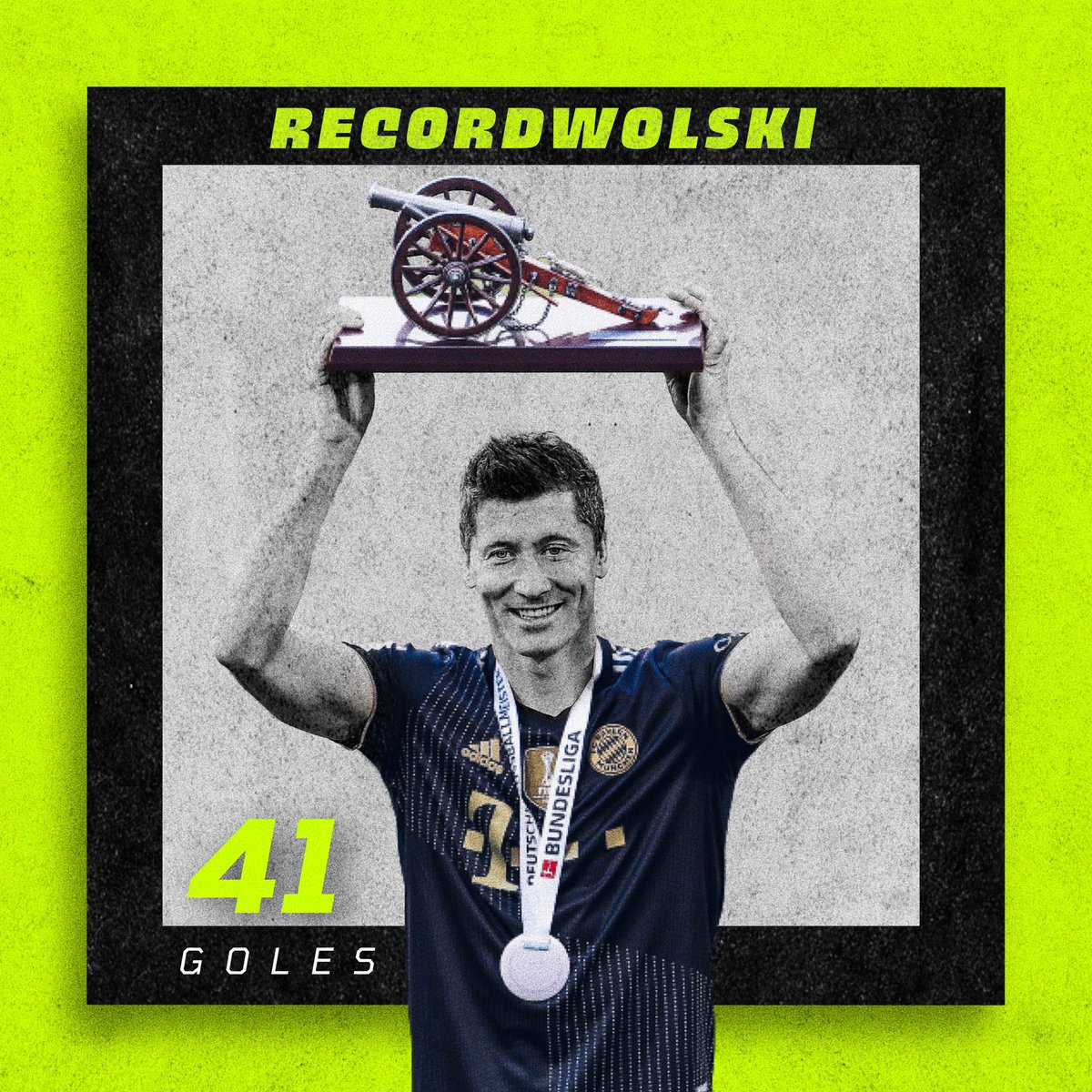 Tedigolaplena_'s tweet photo. #TeDigoLaPlena | Récord
2. Robert Lewandowski superó a Gerd Müller como máximo goleador en una sola temporada de la Bundesliga con 41 goles.
#RobertLewandowski #Lewandowski #LewanGO41ski #Lewandowski41 #BayernMúnich #GerdMüller #Bundesliga https://t.co/kTMc8VFIEn