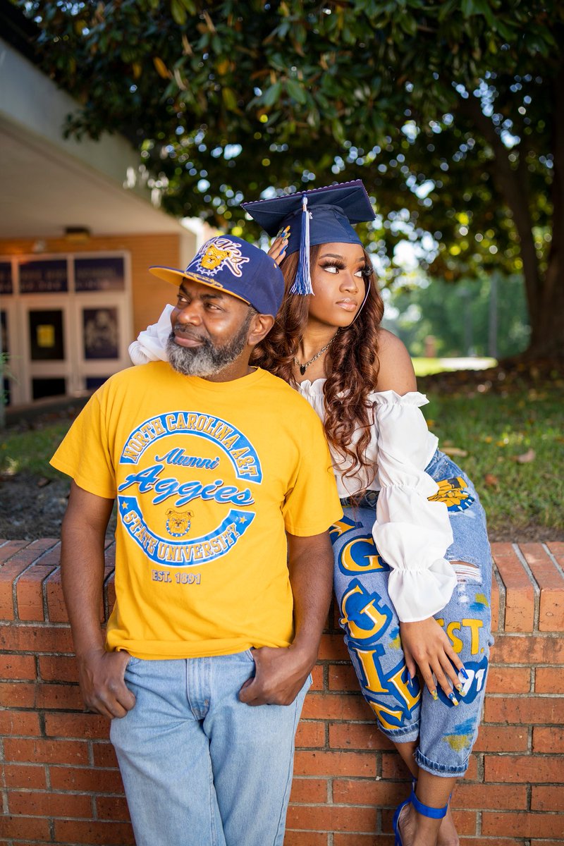 KaylaAmaniii's tweet photo. Of Course I’m an Aggie, its in my genes 👖 #ncat25 https://t.co/YbOwtgQVwX