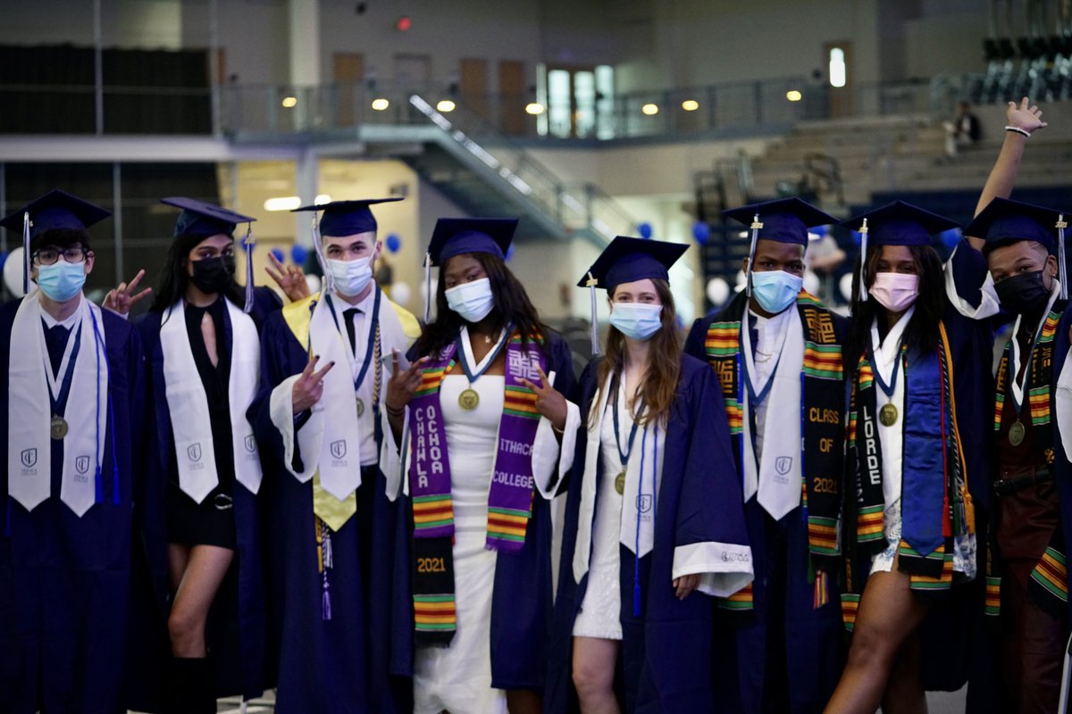 IthacaCollege's tweet photo. That’s a wrap on the afternoon ceremony and Commencement Day!

🎉 CONGRATS CLASS OF 2021!

#ICGrads https://t.co/8K85omS76I