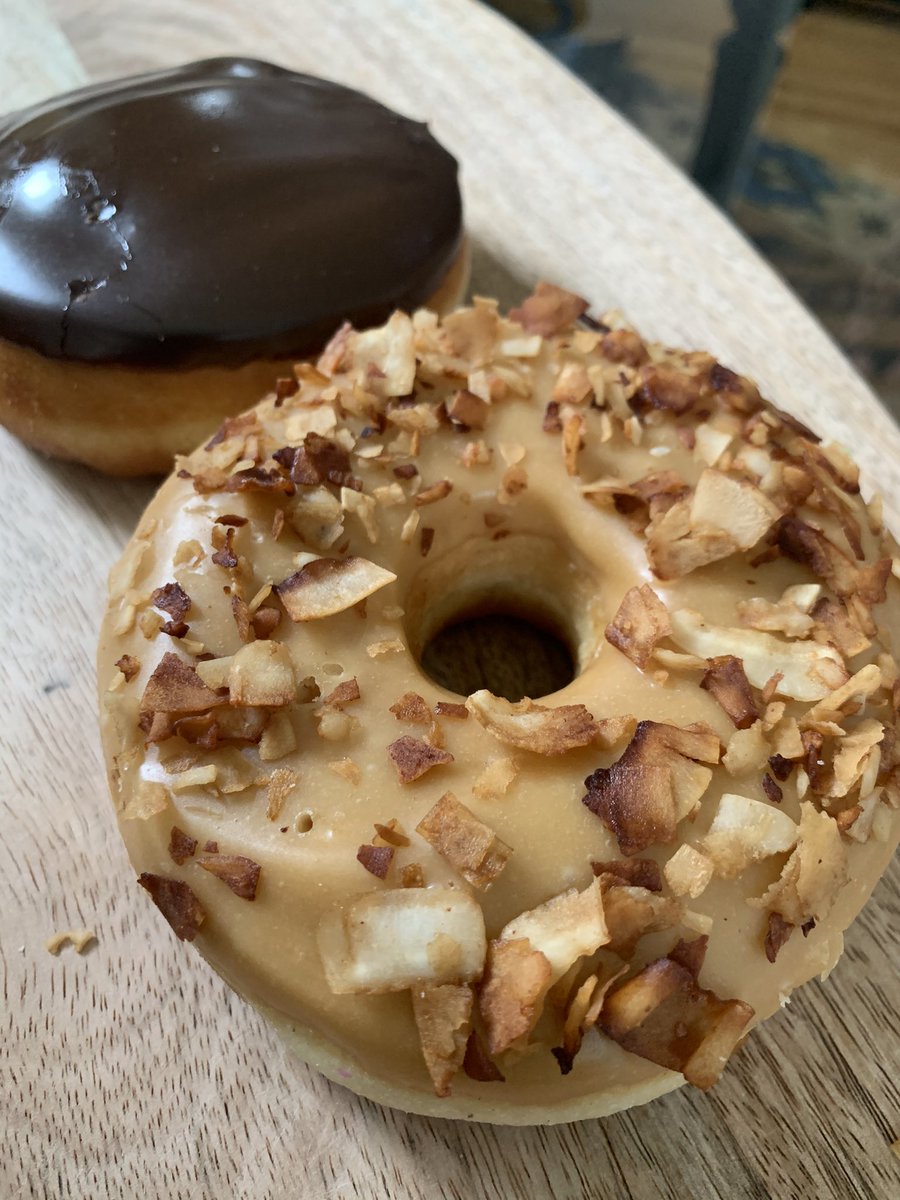 Was going to be healthy today - but then I remembered vegan doughnuts <a href="/FortuneDoughnu1/">Fortune Doughnut</a> <a href="/resultaInc/">resulta</a> #SupportSmallBusinesses