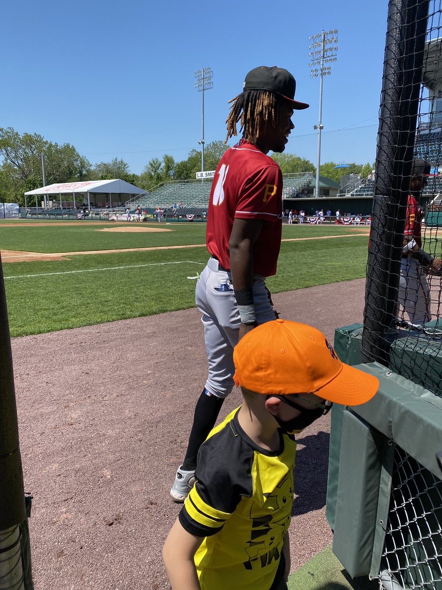 Megan Ward tweet media