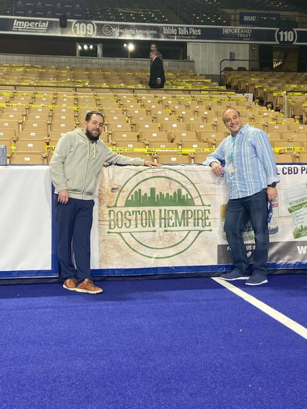 The_Real_Coyle's tweet photo. Great night supporting our friends @mass_pirates. Top notch organization. Great atmosphere and hospitality. Exciting season ahead #bostonhempire #masspirates #partnership #arenafootball #NFL #worcester https://t.co/9TZie3netw
