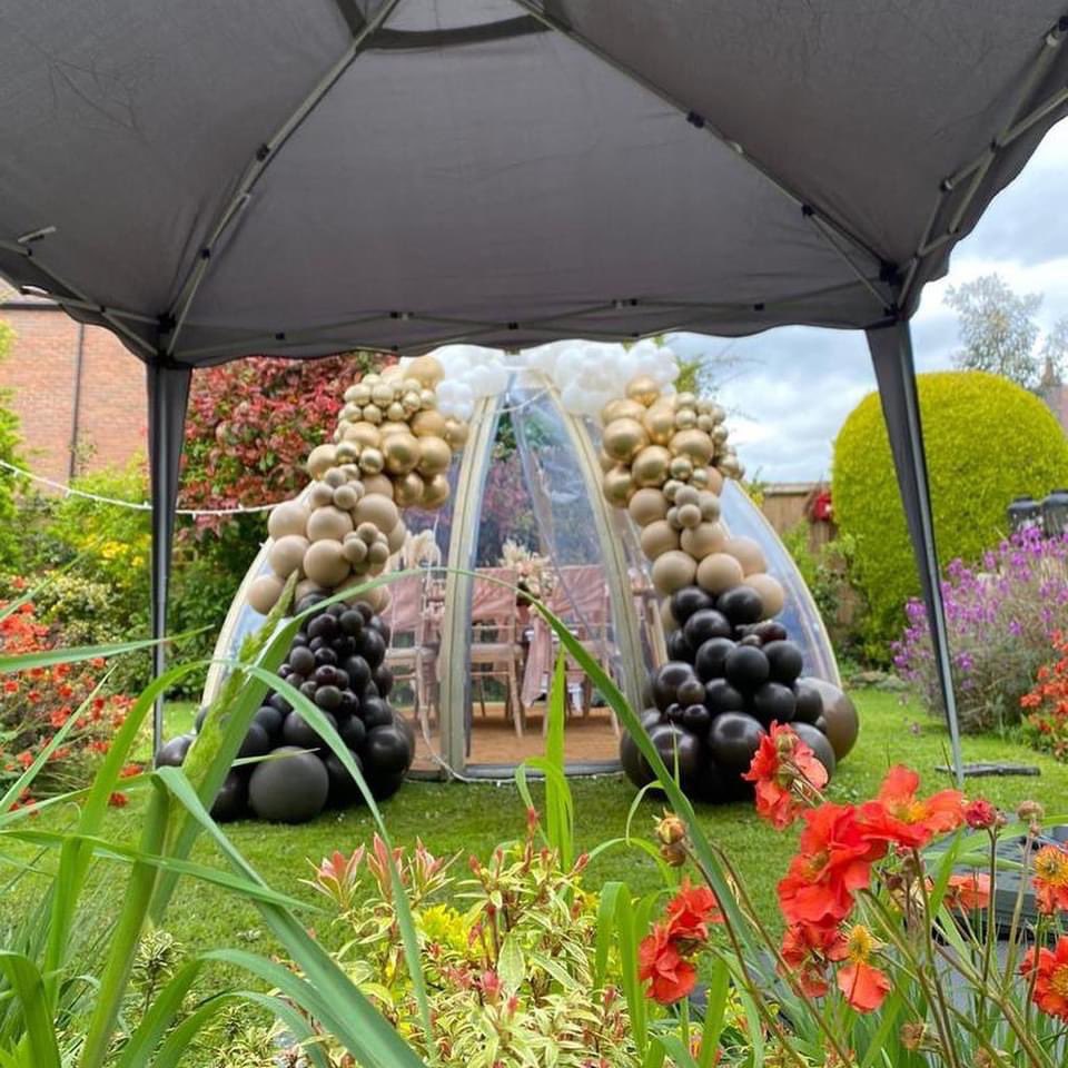 Something_Party's tweet photo. Another busy day yesterday, decorating balloons to this outdoor pod for birthday celebrations ๐ https://t.co/tCmvIaCbg3 #balloons #balloondecor #balloonshop #worcester #WorcestershireHour #balloonsofinstagram #balloonsforalloccasions #balloondecoration #balloondisplays https://t.co/J4WMQxayrR