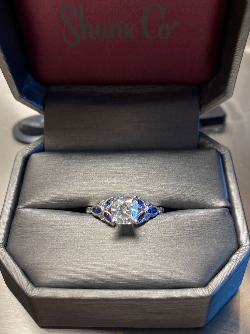 KraegelZach's tweet photo. I'M ENGAGED! https://t.co/Mpv7HNHzQE