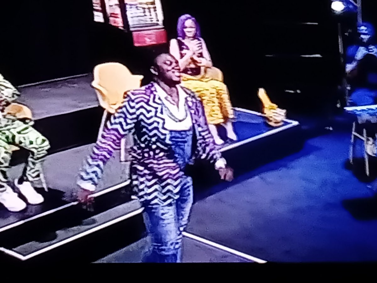 AntiXenophobian's tweet photo. Francis Atela bouncing and dancing all in one night. Something u love to see...😁 #NigerianIdol https://t.co/2GBY1Te4Qi