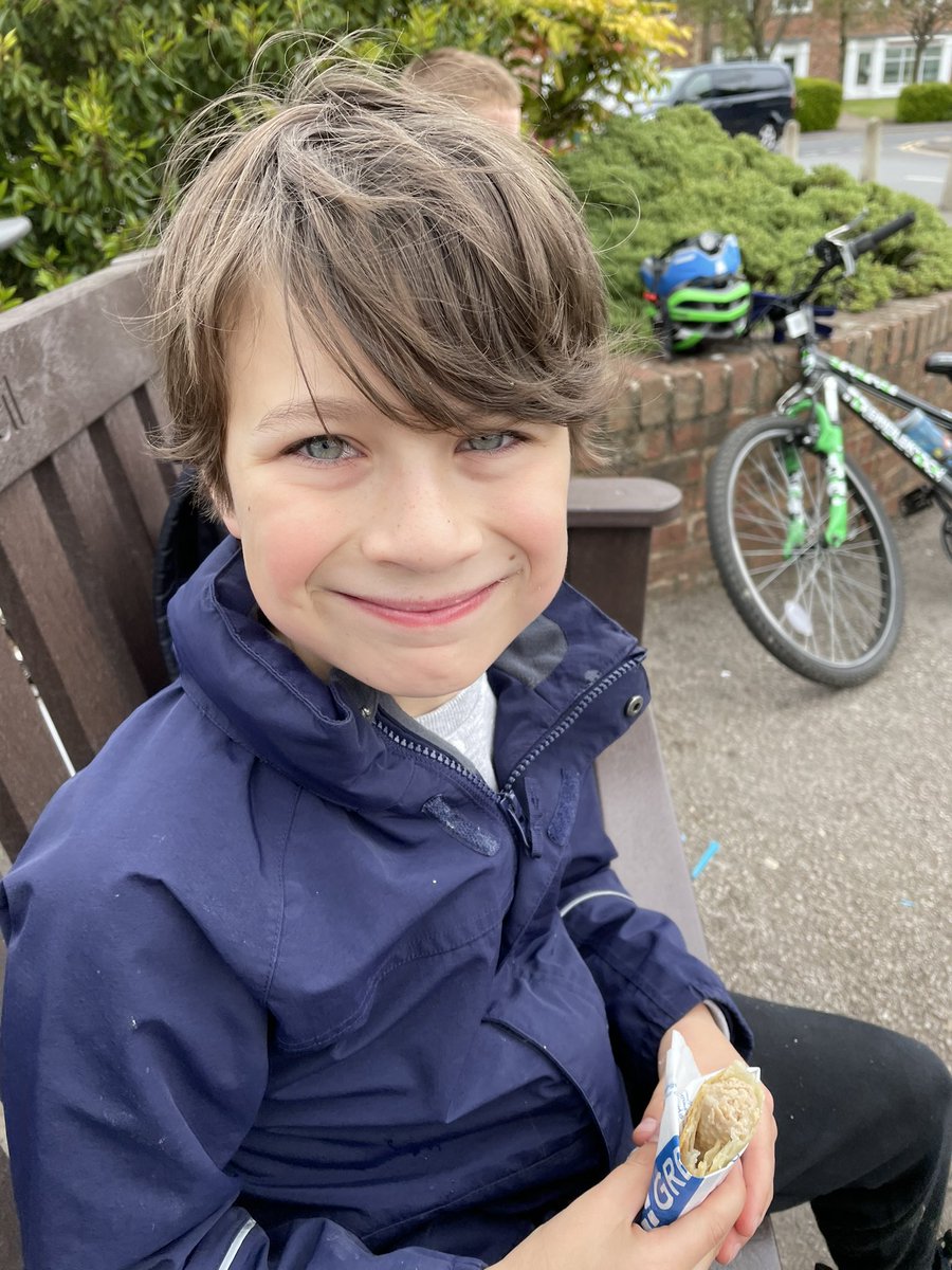 Waynejarvis01's tweet photo. Another beat the street outing today covering just over 11 miles and scanned 27 boxes. Stopped on the way for refuelling and hydration. @Samanth63532171 @MissBowenGreen1 @BramleyJunior @BTSRotherham https://t.co/0Pn5mb1wdp