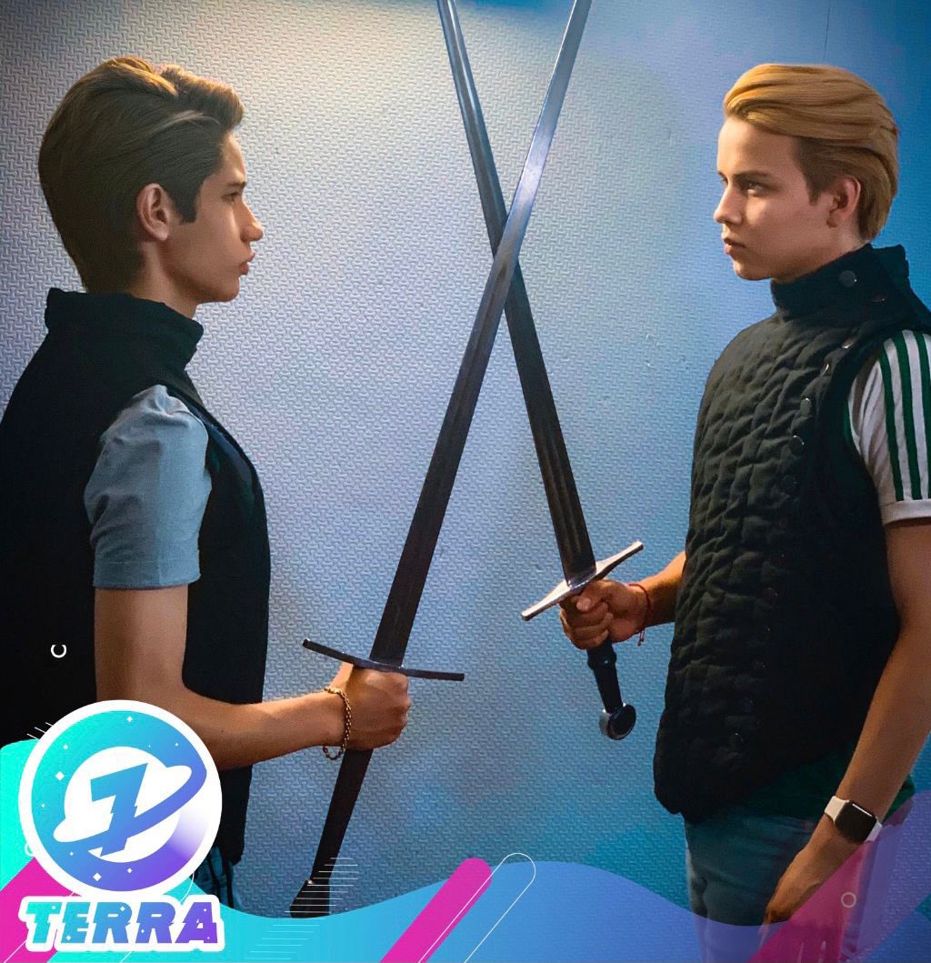 TerraSiete's tweet photo. ¿Te gusto la cápsula de esgrima con @victor__ale__ y @Arturo_Cordovaa ? 🤺 ¿Cuál fue tu parte preferida? https://t.co/tJ6t9kgmGk