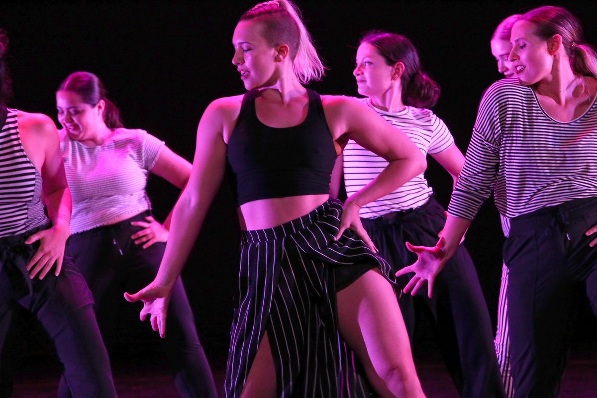 BoulderJazDance's tweet photo. Our summer intensive 6/21 - 7/2 is virtual as things begin to open up - the good news being that we can get teachers from everywhere and anywhere - Mike Esperanza, Melecio Estrella, Jess Hendricks, Kaitlin Webster + many others! https://t.co/kskmB4fIEA
#contemporarydance #dancers https://t.co/WvQQl8aZ0v