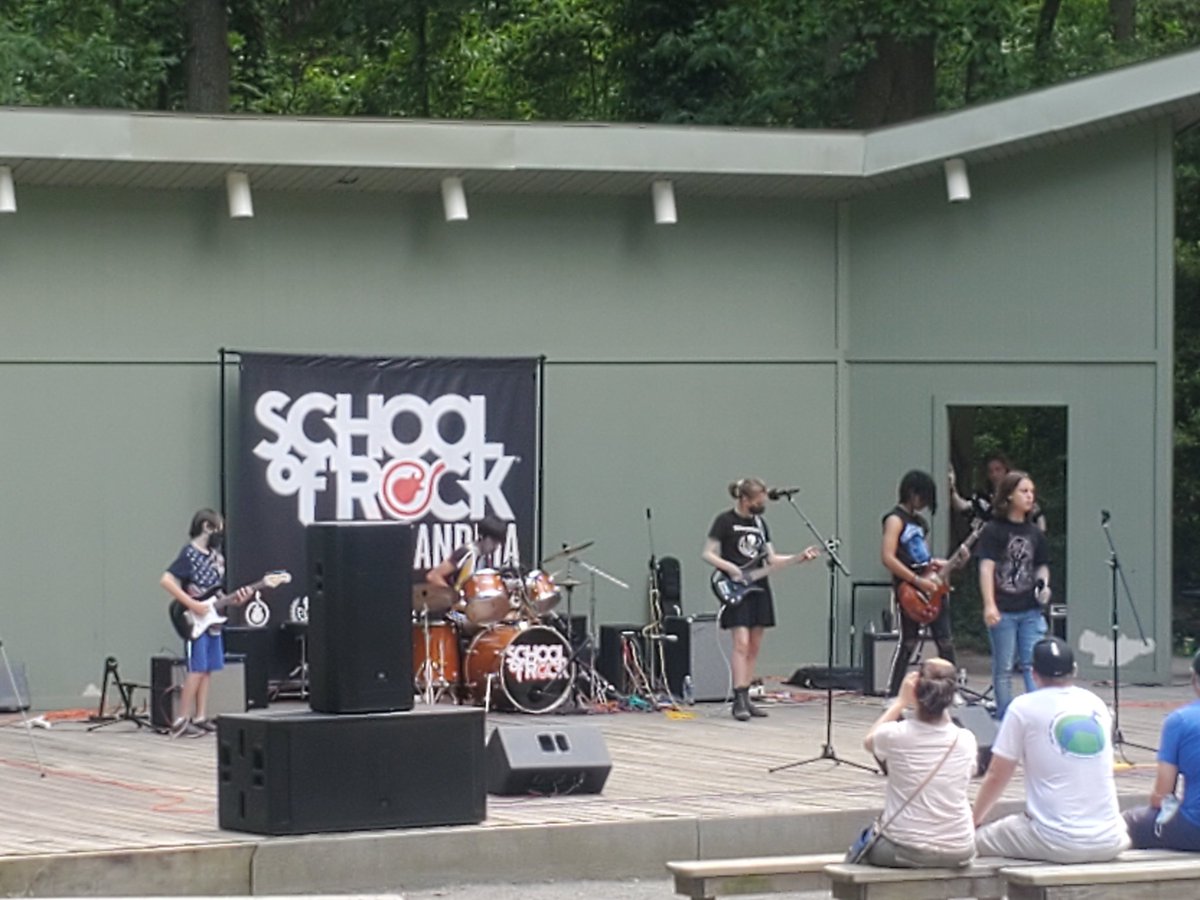 Fort Hunt ES AAP tweet media