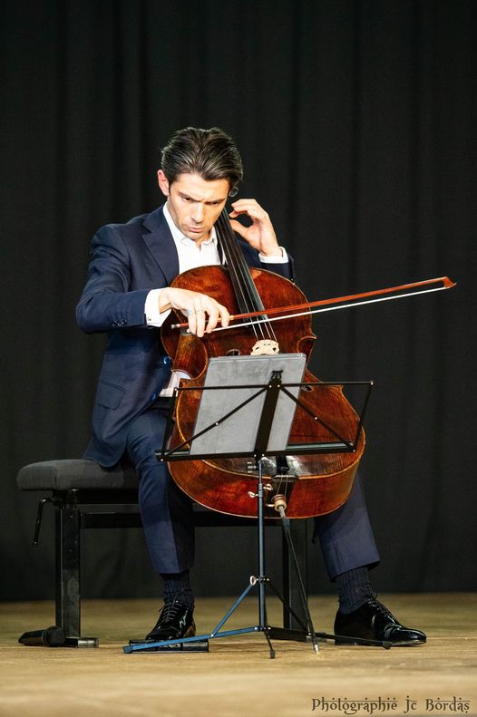 Concert de @GautierCapucon à Mansle avec 6 de ses élèves. Très beau concert.