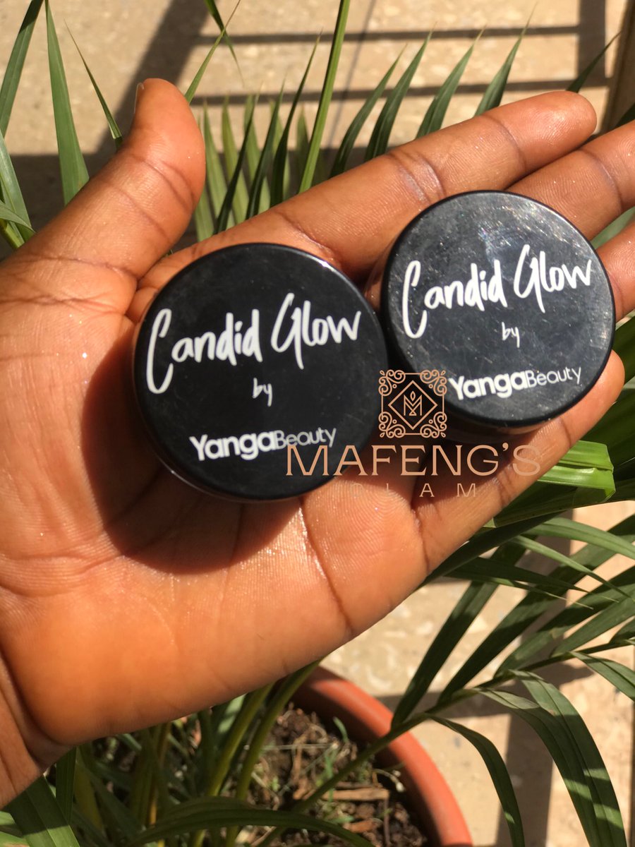 Mafengggg's tweet photo. Buy items worth 15k and I’ll teach u a 1day DIY (do it yourself makeup ) 💃🏽
Don’t dare to miss out 😒

My dm is open 😸😸

All items available for immediate pickup 

Zaron Lipgloss 2500 each 
Candid glow (highlights) 4500
Moisturizer 3500
Zaron brushes 6500 https://t.co/xPP8N12Xd9