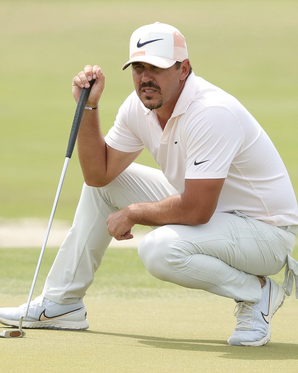 AddisonVnPatten's tweet image. Spot the difference