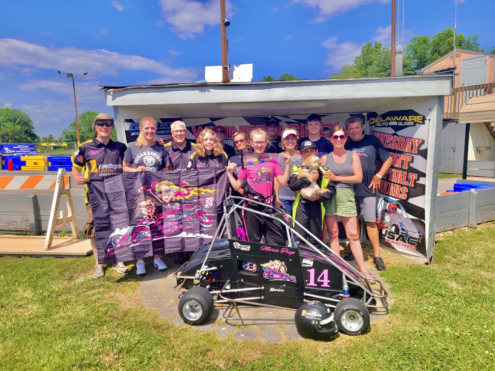 FastCarsin317's tweet photo. Also in super exciting news our driver won her first race!!! #GoFastGirl #FCFG https://t.co/pLGuZFhQzW
