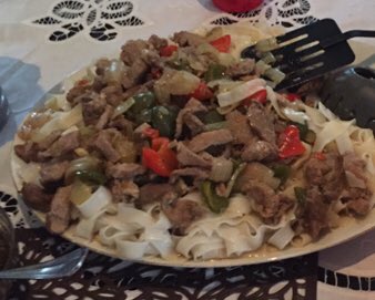 bcsarmiento's tweet photo. Que felicidad!!!!! Ayer fue la 1era Comunión de #miPrincess así que hoy fue día de #LibreSoy 🤣🤣🤣 puro tiempo de recalentamiento!!! Arroz de Jazmín, Pak Chan Kai, Siu Yuk, Chow Fun, Caldito!!!! https://t.co/3C0T8RXZ88
