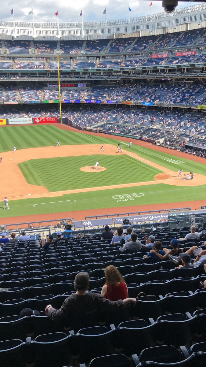 rcv23's tweet photo. Amazing to be out and enjoy ⚾️ 🏟 https://t.co/HNVtNfvNjL