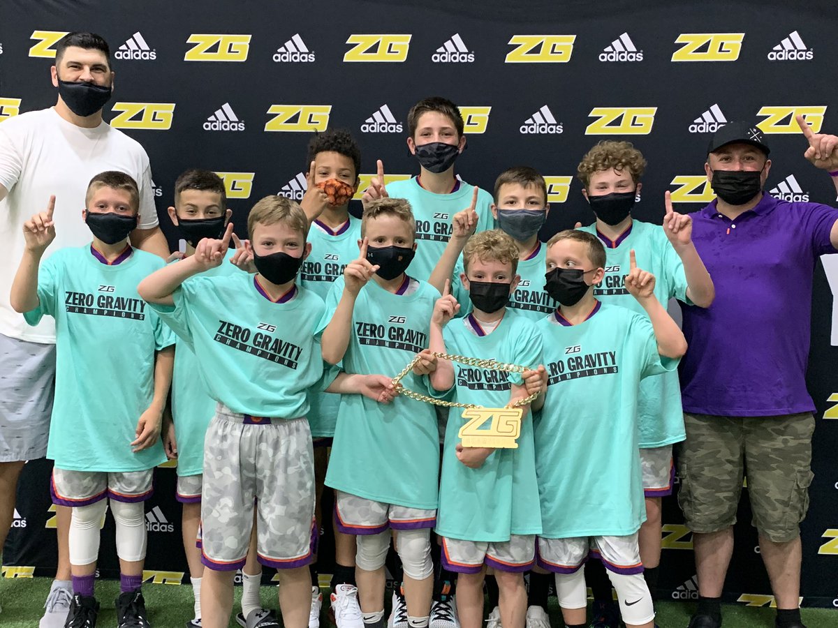 zg_newengland's tweet photo. It was a great tournament for @BasketballMaine taking home the win 💪💪as well as the chain ⛓⛓in the championship game! ✨✨Congratulations🎉🎉 guys you deserve it!! #ZGChain #ZGFinalsQualified https://t.co/eCr4C9kNvn