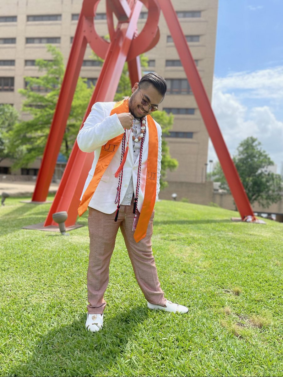 JohnnyBoyDidIt's tweet photo. FINALLY done with this Architectural Engineering degree 🥵🥳

✅ 3.85 GPA (hypothetically) 
✅ found all my passions 
✅ studied abroad in Chile
✅ 2020 Dr. Ramshorn Pageant Winner 🤩
✅ Academic Excellence Director for THE best org, Pi Sigma Pi
✅ made a baddie fall in love w me https://t.co/eDjl3ye2g2