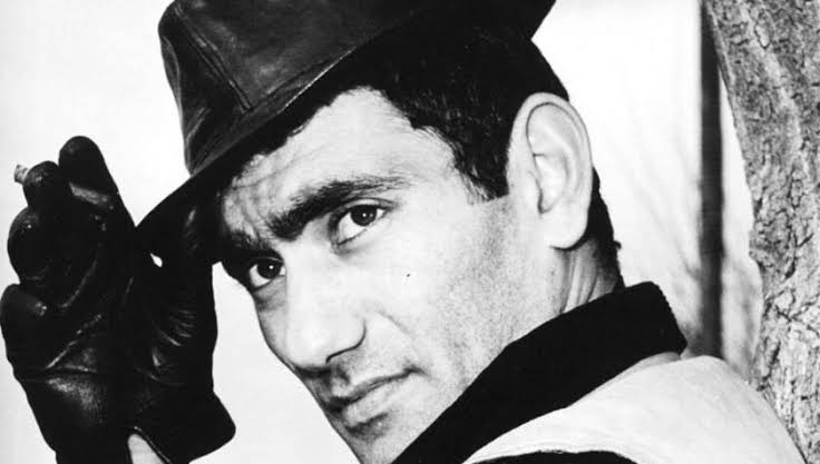 Biz kötüye boyun eğmemek için ölümleri göze almadık mı ana.

#cirkinkral