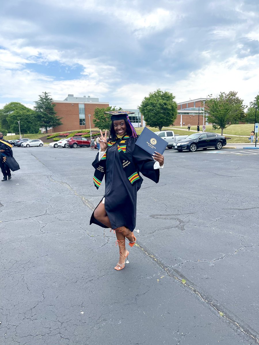 _KML1_'s tweet photo. VSU Alum💙🧡✌🏾 https://t.co/e8gGvzboOQ