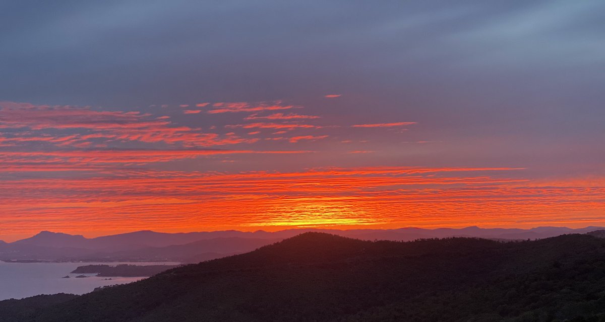 deverbizier's tweet photo. Magnifique coucher de soleil au #CapBenat https://t.co/zV1J28K6gk