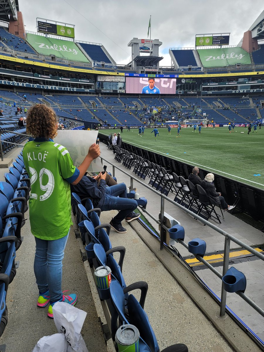 smfvf2's tweet photo. Let's go Sounders!!! #soundersmatchday https://t.co/1zNm2VGfXL