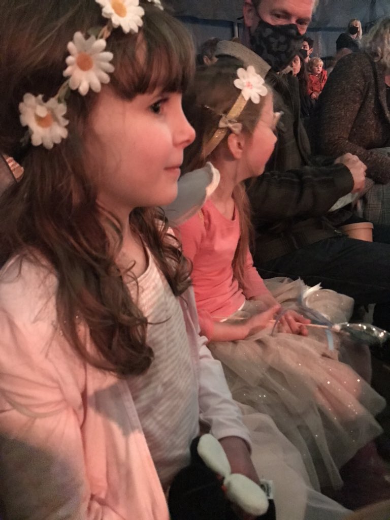 LoisHarding's tweet image. We’ve had a fabulous day at @giffordscircus The Hooley was magical 🧚🏼