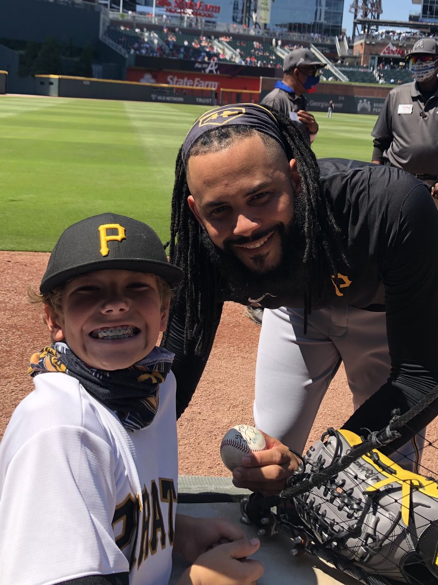 cbohachic's tweet photo. @Pirates His whole day was made! #truepiratesfan https://t.co/vGKpPcsBOe