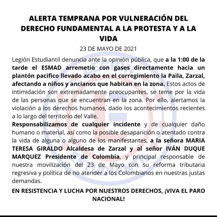 Locojoker4's tweet photo. @Nessnio @IvanDuque Sos desde la paila valle del cauca el es mad arremete con trabajo los ciudadanos ay heridos y el cura y niños y adultos mayores afectados https://t.co/wVQEZtRROQ