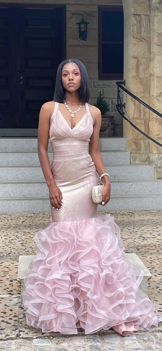 felicia_asby's tweet photo. About last night.......
My baby looked absolutely stunning at her senior prom. She has persevered through this pandemic and made the best of everything. Thank you to my village for always supporting @JordynH_912. It means the world to us.
#LastProm #SomeoneGiveMeAHandkerchief https://t.co/MnsgAA7jHA