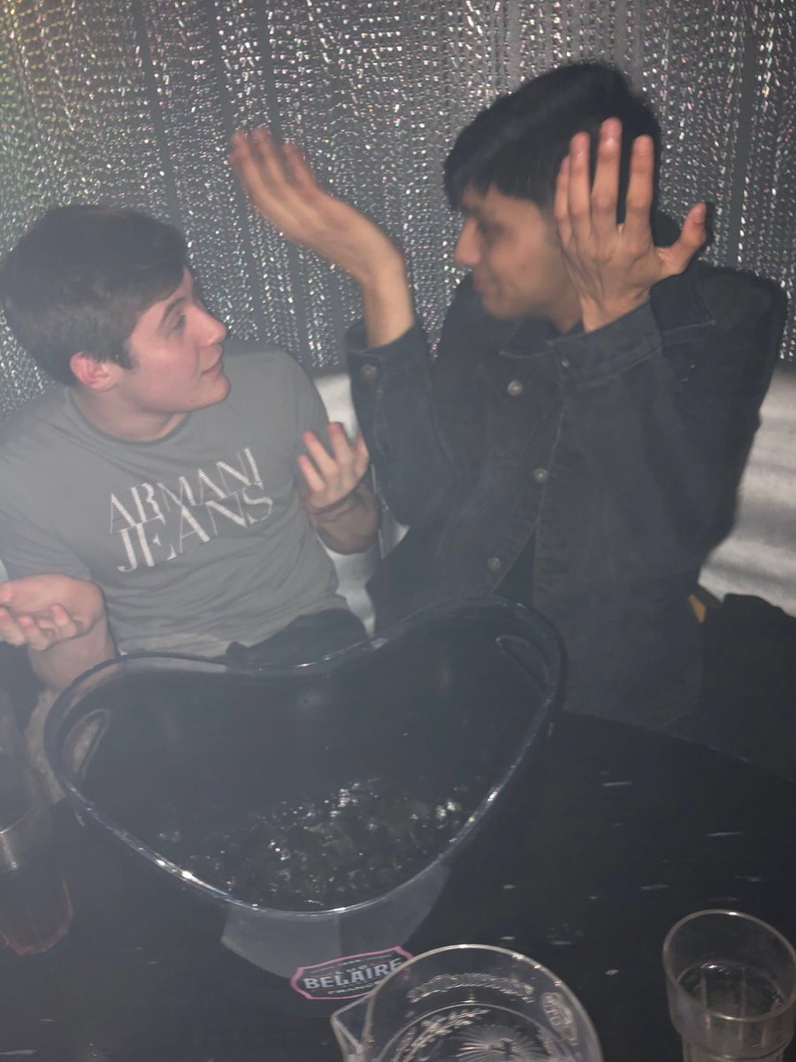 Clark Thomson tweet media