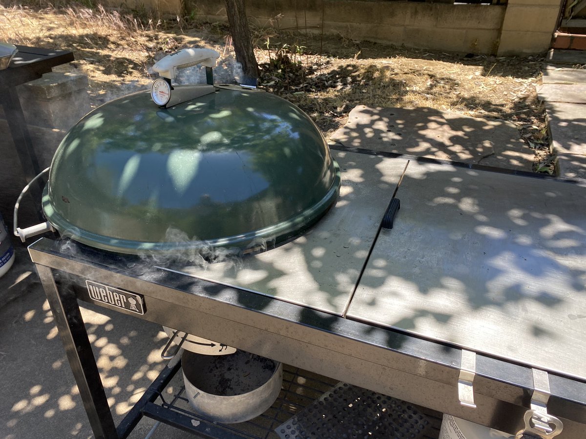 AGaggleOfKids's tweet photo. I know that the Green Egg & @TraegerGrills are what the cool kids have, but I’m just a dude w/ a dependable @WeberGrills setup that works perfectly fine! Just some slow smoking of the ribs while I enjoy a beer, yard work, & some sports!
#Mmmmeat https://t.co/nNyZzvhbnE