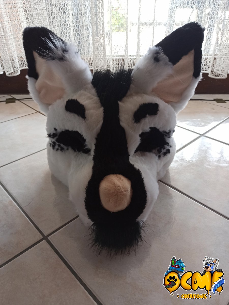 OcMeCreations's tweet photo. #Project12
Wir haben alles zusammengenΓ€ht und insgesamt in den Kopf 70 Punkte eingenΓ€ht, jetzt muss das Fell nurnoch aufgeklebt werden
We sewed everything together and sewed 70 points in the head, now only the fur need to be glued on
#Fursuit #Fursuitmaker #Furry #Furriefandom https://t.co/KcWBTbDjhU