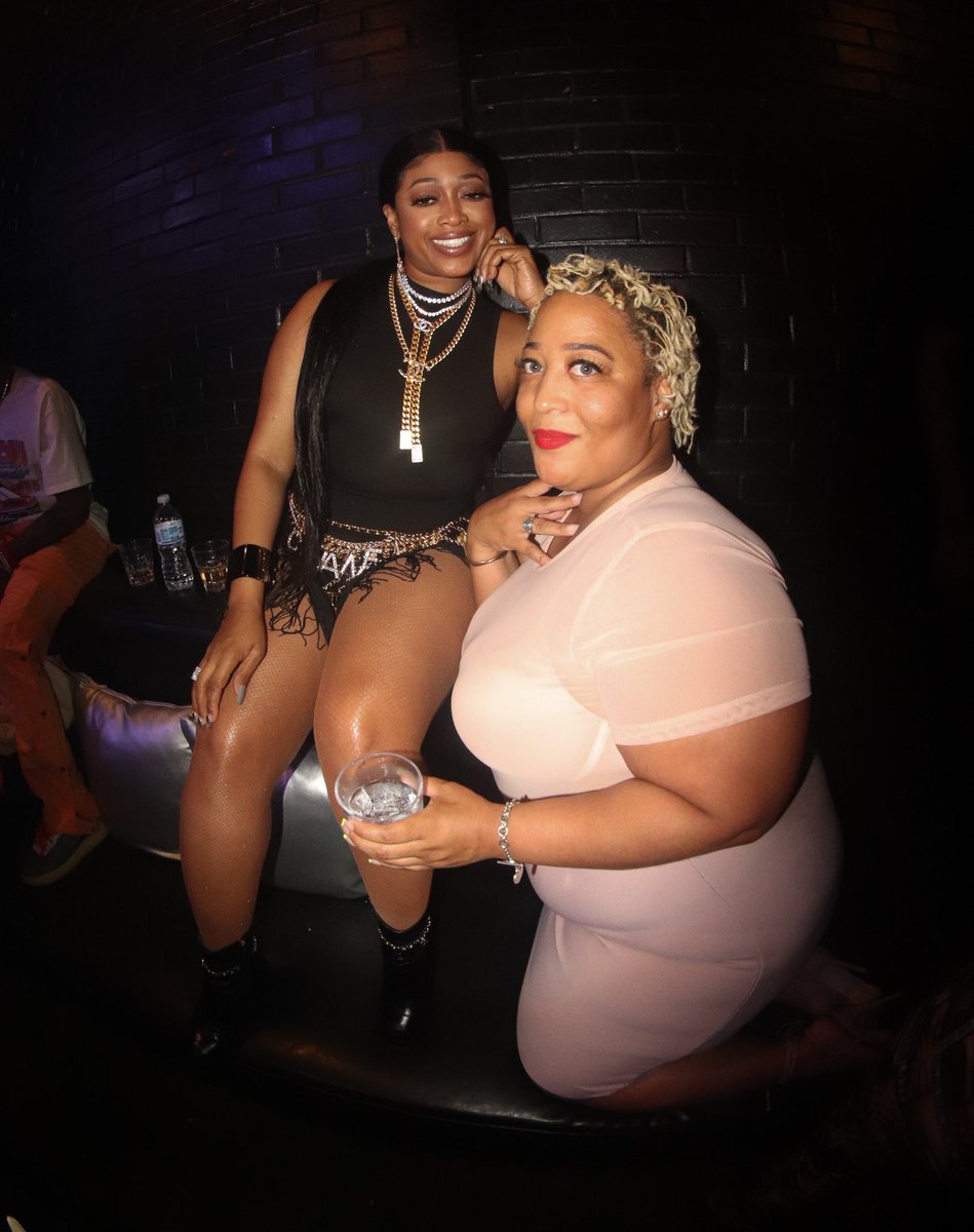 ACoreyBphoto's tweet photo. @TRINArockstarr killed it last night 🔥
#CoreyBphotography #btswithcoreyb https://t.co/zhhHggecbh