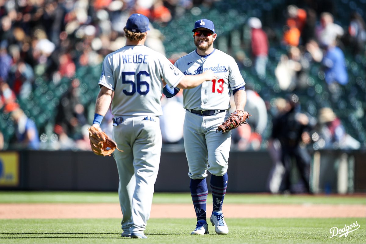 Dodgers's tweet photo. 🧹🧹🧹 https://t.co/alU3Lp97I2