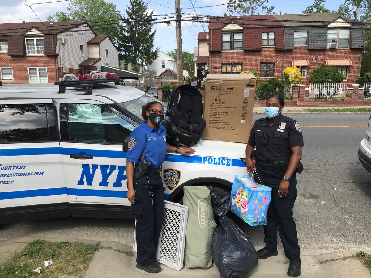 NYPD113Pct's tweet photo. Your Domestic Violence Officer and Community Affairs Officer partnered together to assist grandparents with their infant grandchild in Jamaica, Queens after a Domestic Violence incident. Thank You to everyone that donated to this family in need! #DVAwareness #CommAffairs https://t.co/GJPWk0h2Mm