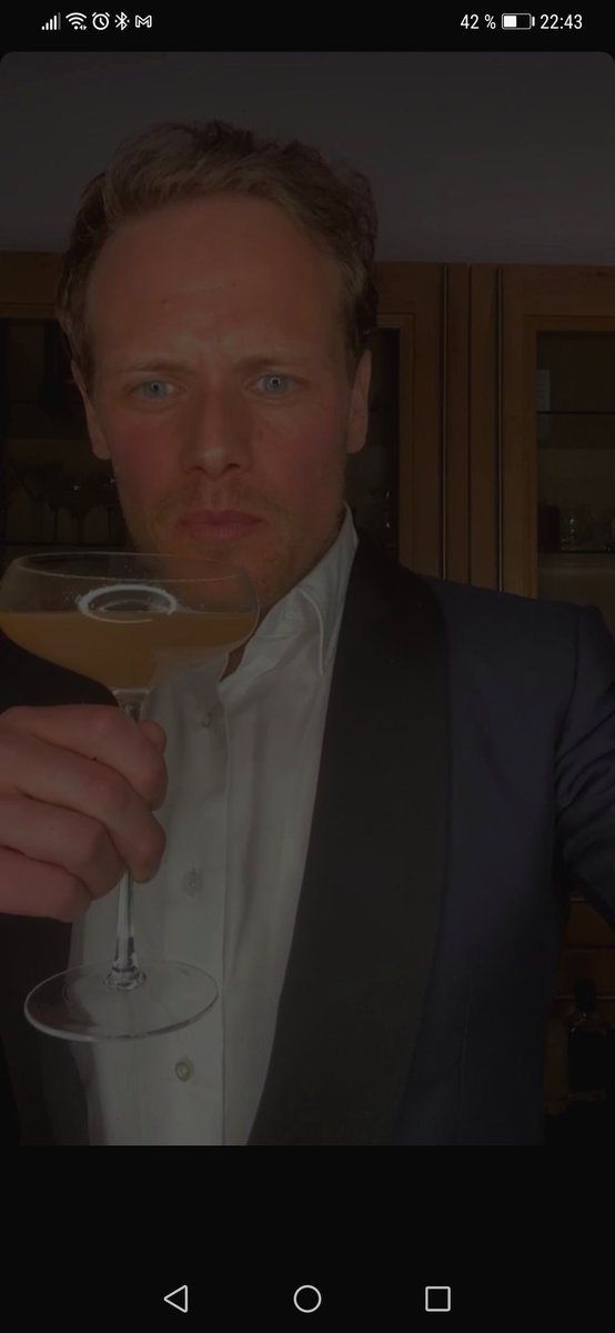 WilmetBenedicte's tweet photo. Cheers🍹🍸 !! Thank you for this beautiful project that brings out the best version of ourselves @SamHeughan @MyPeakChallenge https://t.co/LWSfURQ3gi