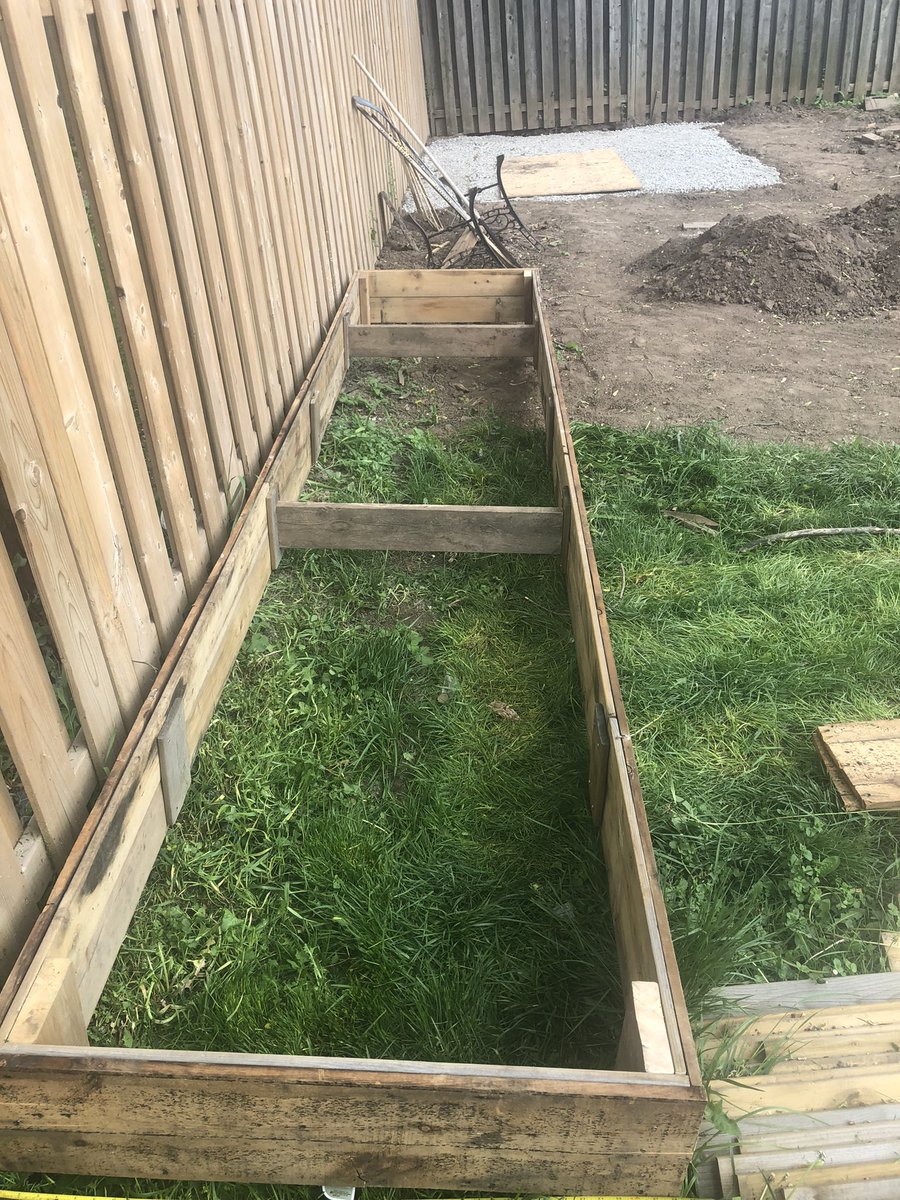 matt_dinic's tweet photo. This weekend in #BackyardDIY 
We constructed a raised planter box that will house our vegetable garden. All wood and hardware repurposed from the shed. Install coming this week. https://t.co/XfYgTY1PjU