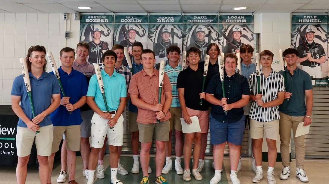 mvvarsbaseball's tweet photo. Seniors recognized at Season-End Banquet today. Congratulations! Thanks for all you have done in your 4 years for the baseball program, and all you will continue to do this season in providing leadership for your team and the program! #class #commitment https://t.co/XuJ6A53Ayb