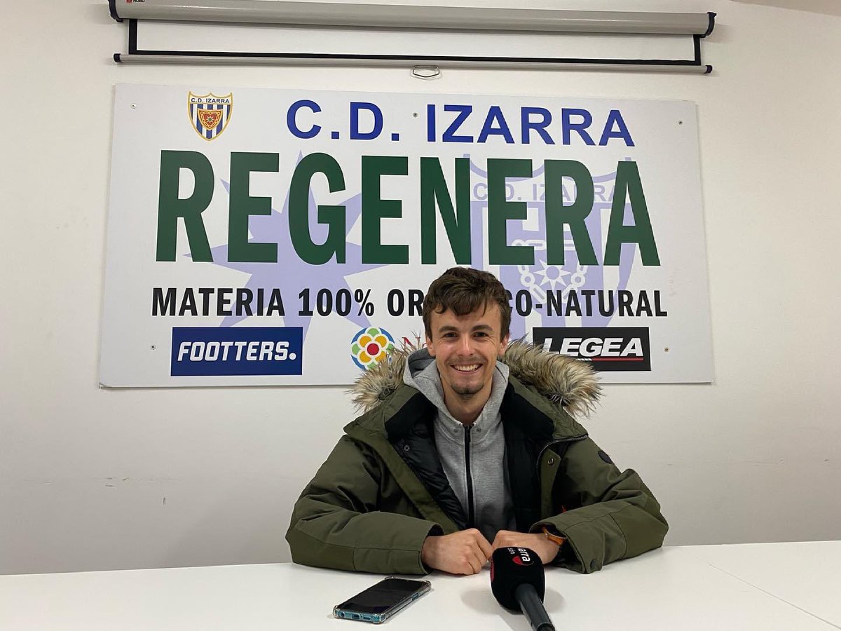JamesanmartinG's tweet photo. Hoy se ha puesto punto final a una temporada durísima pero con el mejor final. Gracias a todos los jugadores que habéis estado ahí por ser como sois,al CT con @3pabloalvarez @javi18mc @13AlexHernandez @Jndr_U @OrtigosaRober y @darnedillo gracias por todo. Una temporada más en 2ªB https://t.co/IUjVS9MacW