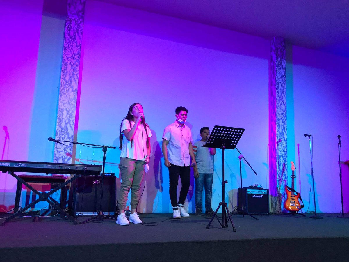 CFMHermosillo's tweet photo. Buen tiempo este sábado con la visita de toda la iglesia hija de la Col. Solidaridad en Hermosillo, presentando unas obras de teatro y música rap. 

#cfmpics #Hermosillo https://t.co/rXZAHBihly