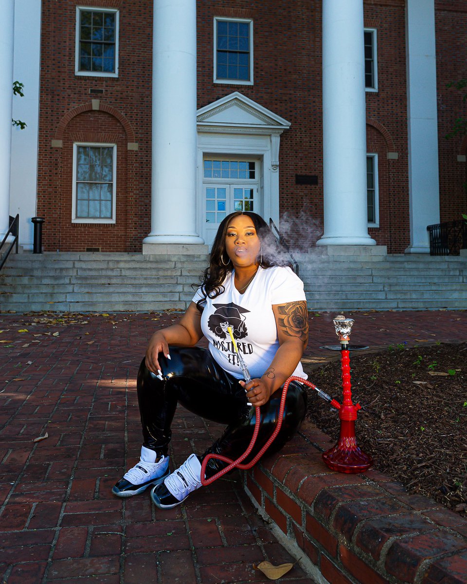 AyeeTchynna's tweet photo. T’Chynna K. Carpenter, M.S.               put some respect on my name 🎓🔥 #VSUGrad https://t.co/gFEApQVvyC